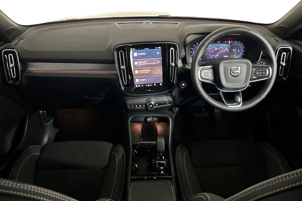 Used Volvo XC40 2024 for sale - 76039171: Photo 12