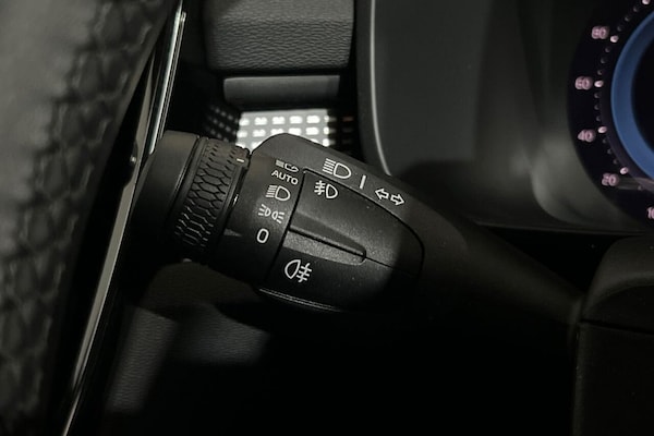 Used Volvo XC40 2024 for sale - 76039171: Photo 19