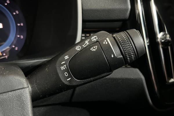 Used Volvo XC40 2024 for sale - 76039171: Photo 20