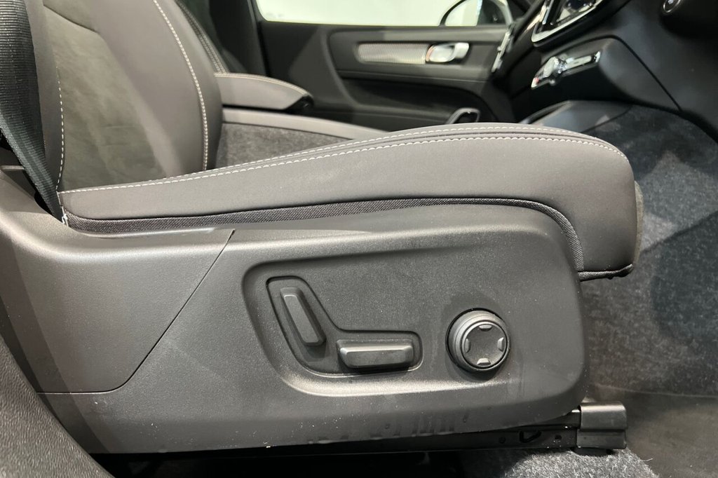 Used Volvo XC40 2024 for sale - 76039171: Photo 33