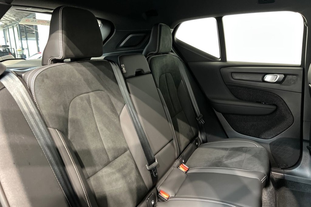 Used Volvo XC40 2024 for sale - 76039171: Photo 34