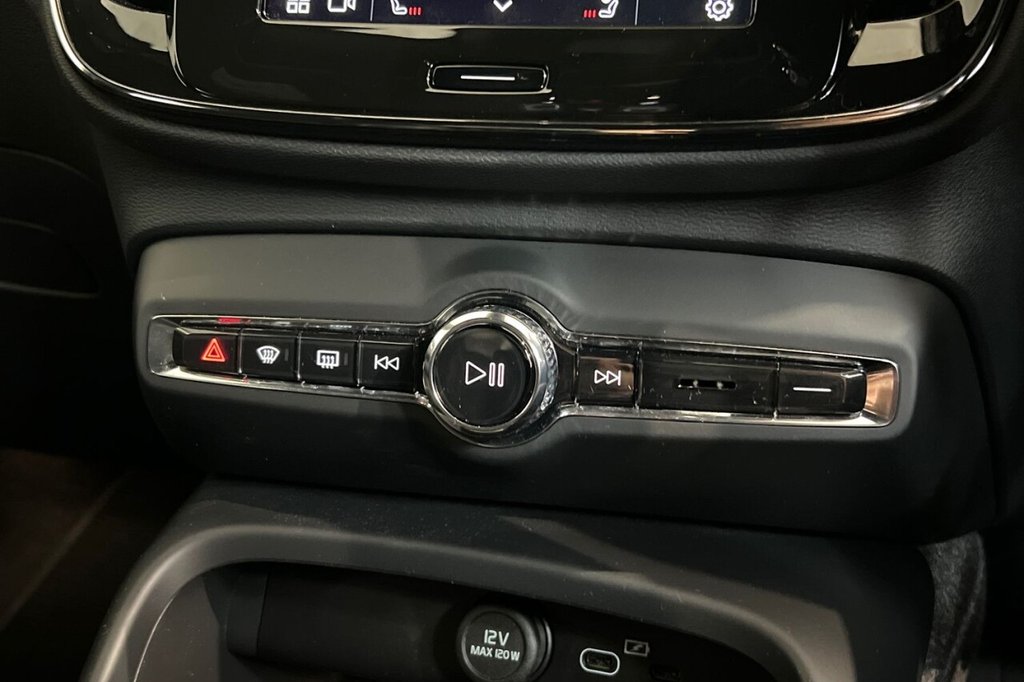 Used Volvo XC40 2024 for sale - 76039171: Photo 36