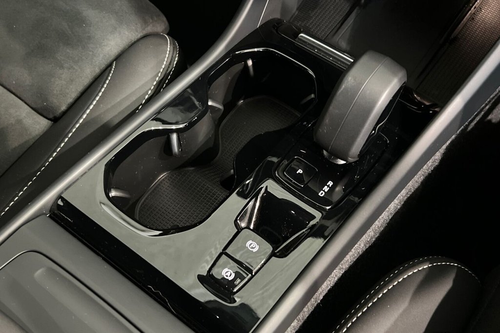 Used Volvo XC40 2024 for sale - 76039171: Photo 37