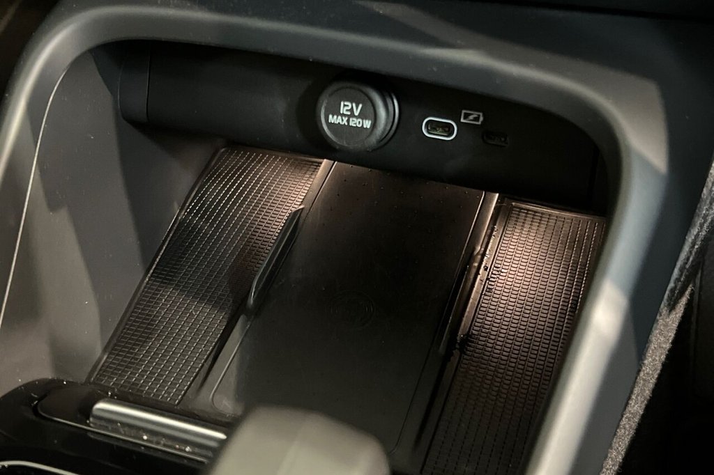 Used Volvo XC40 2024 for sale - 76039171: Photo 38