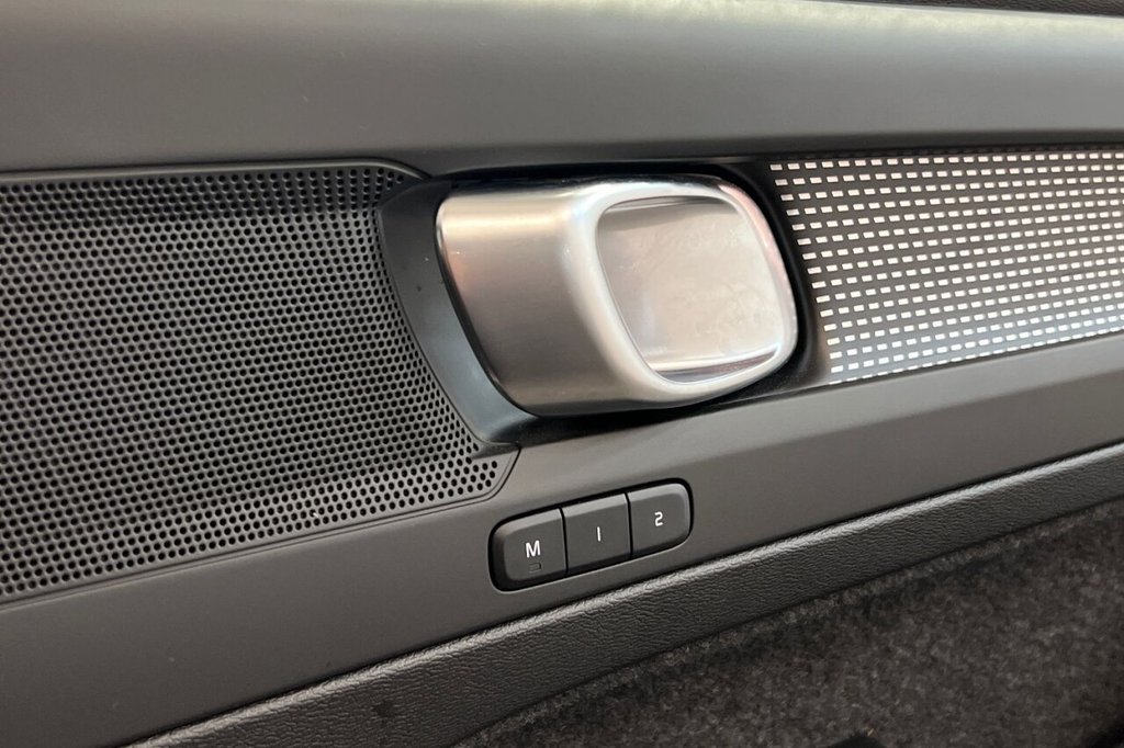 Used Volvo XC40 2024 for sale - 76039171: Photo 39