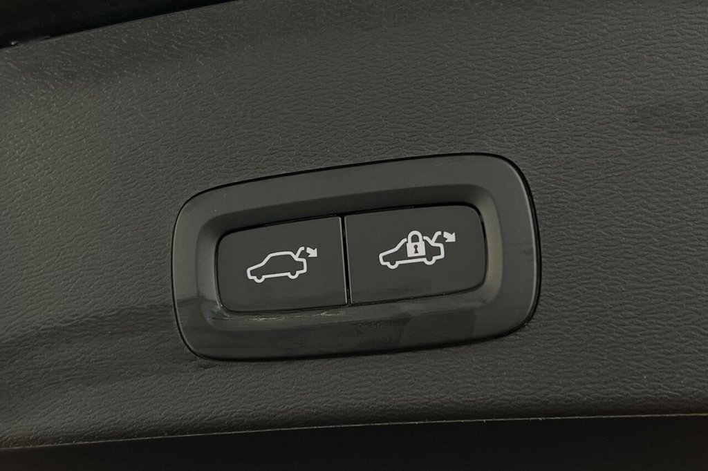 Used Volvo XC40 2024 for sale - 76039171: Photo 45