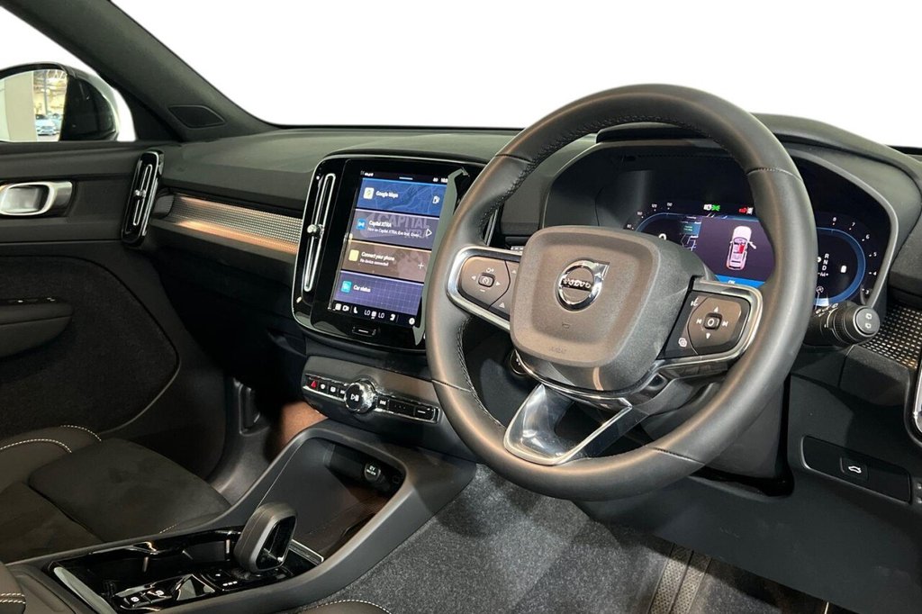 Used Volvo XC40 2024 for sale - 76039171: Photo 9