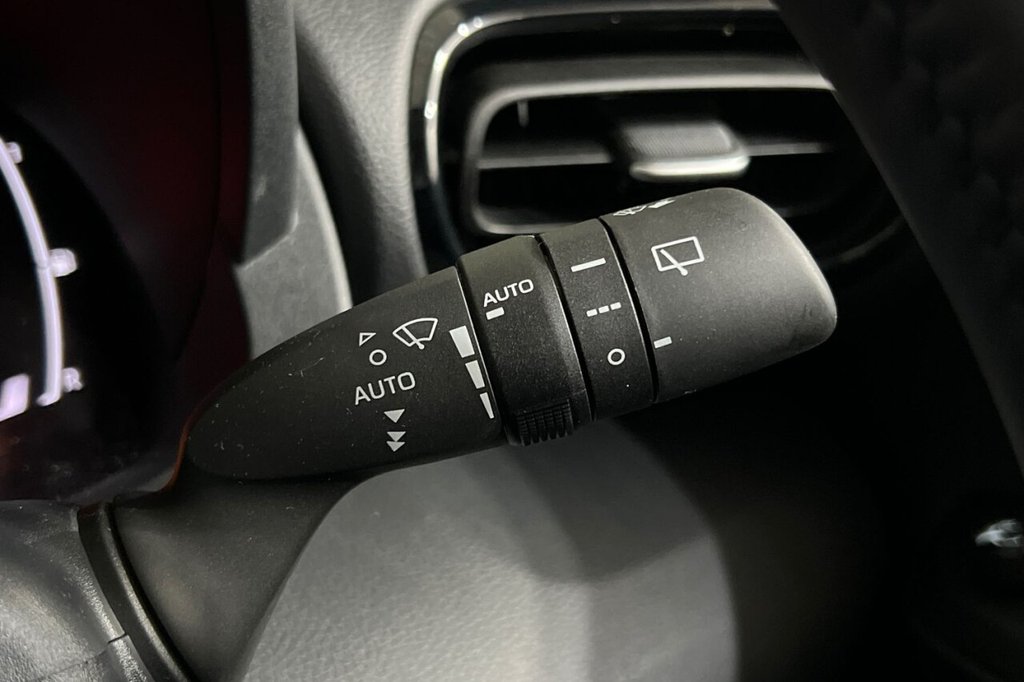 Used Mazda Mazda2 HYBRID 2024 for sale - 76210687: Photo 28