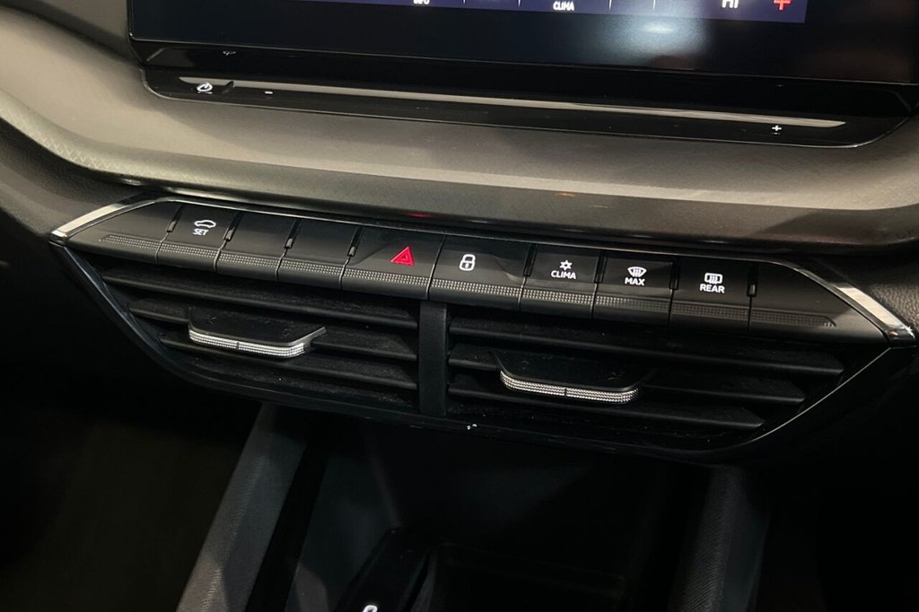 Used Skoda Octavia 2022 for sale - 77256097: Photo 31