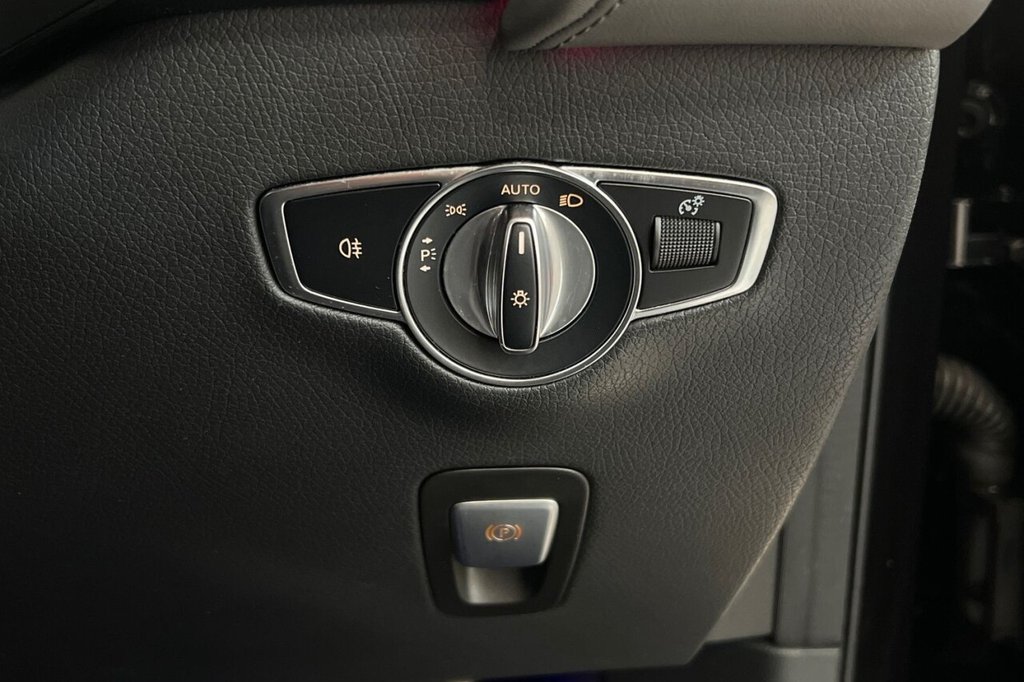 Used Mercedes-Benz EQC 2020 for sale - 76962201: Photo 37