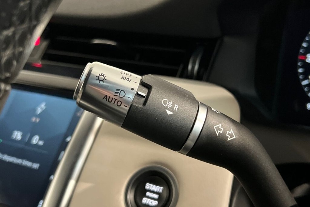 Used Land Rover Discovery Sport 2022 for sale - 78095973: Photo 28