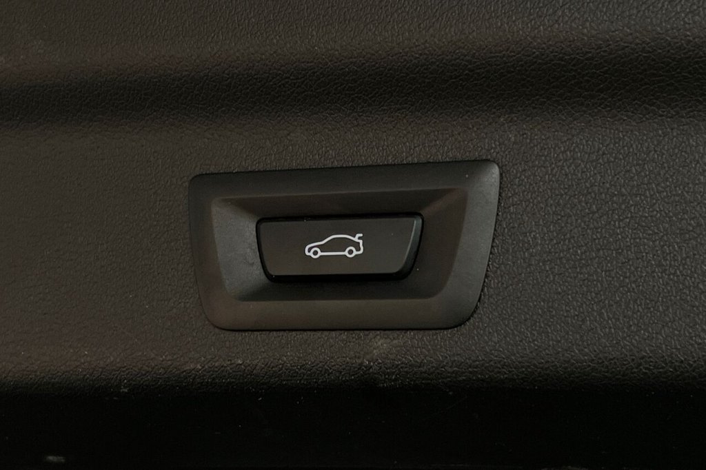 Vehicle 44