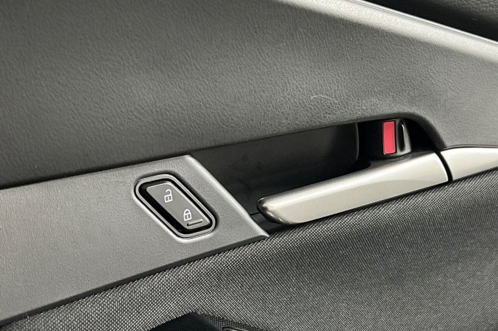 Used Mazda CX-30 2023 for sale - 75832821: Photo 34