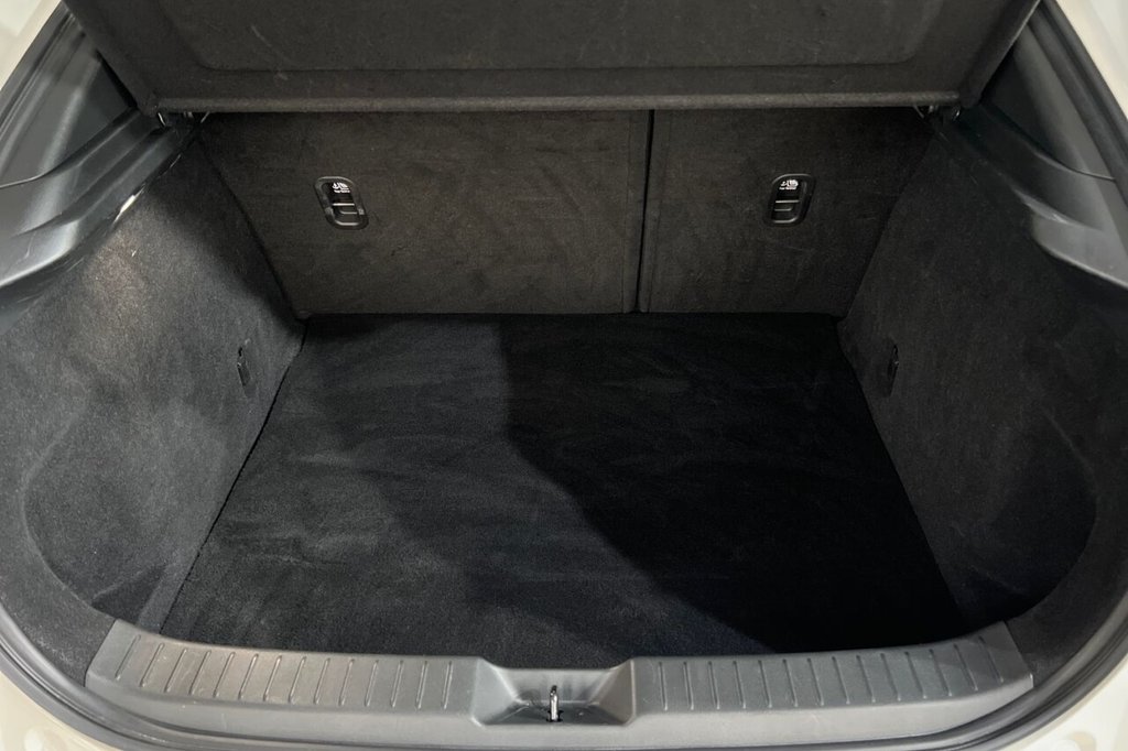 Used Mazda CX-30 2023 for sale - 75832821: Photo 38