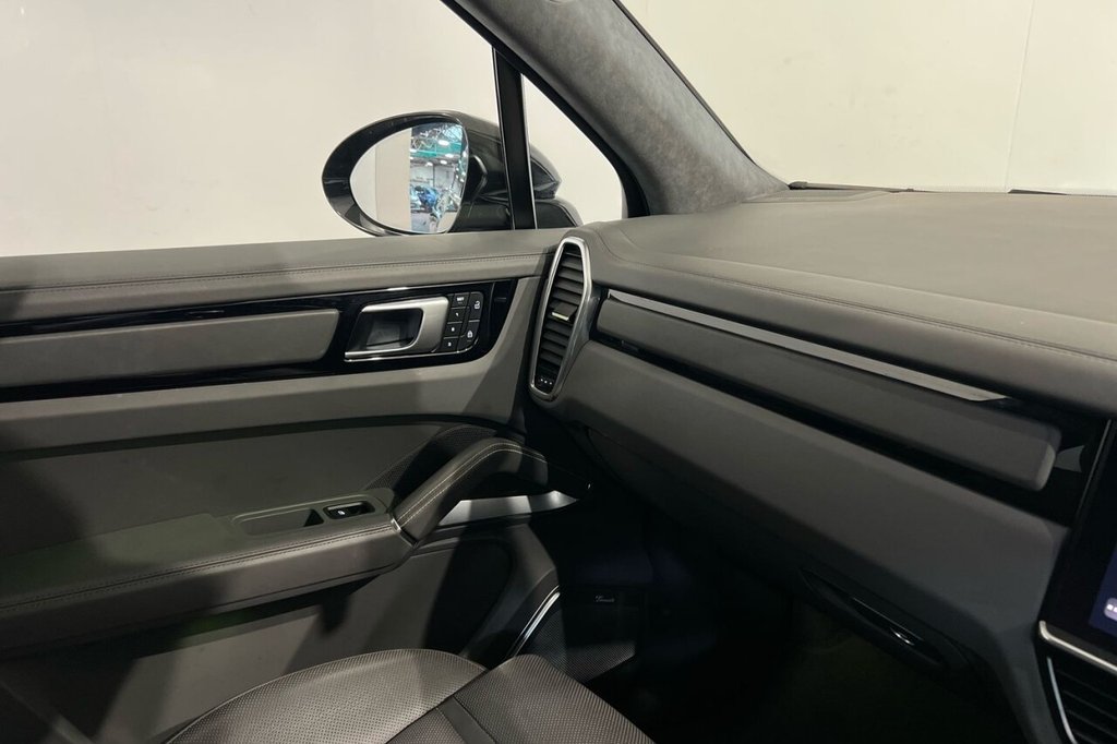 Used Porsche Cayenne 2022 for sale - 77660258: Photo 38