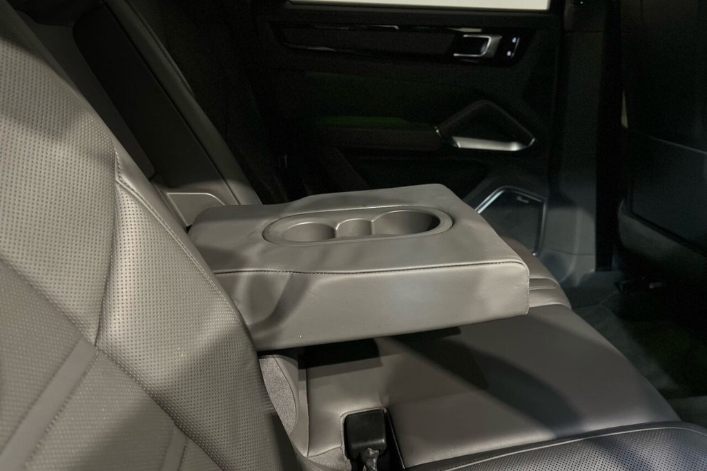 Used Porsche Cayenne 2022 for sale - 77660258: Photo 47