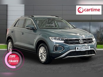 Used Volkswagen T-Roc 2023 for sale - 78287581: Photo