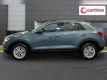 Used Volkswagen T-Roc 2023 for sale - 78287581: Photo