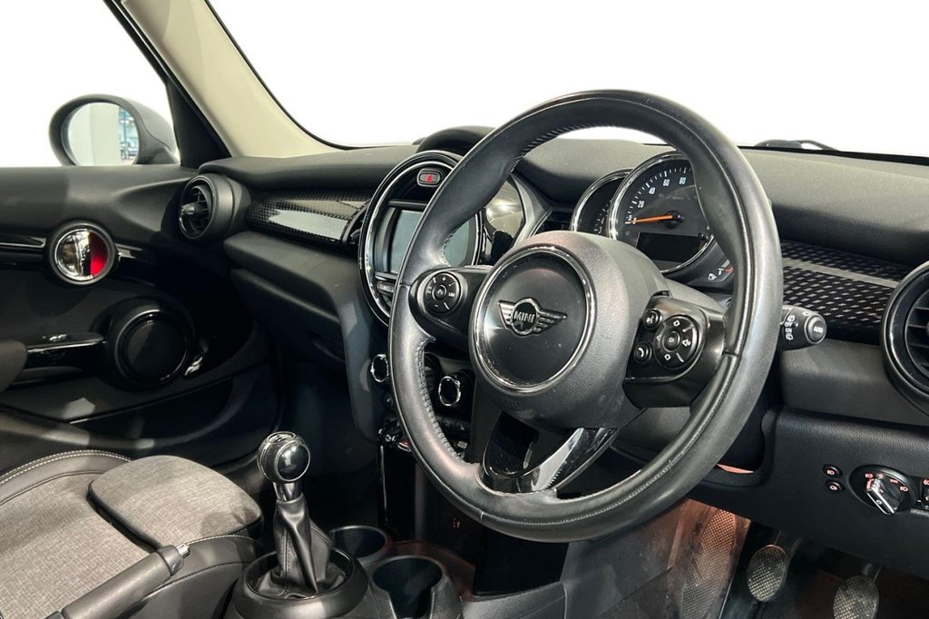 Used MINI Hatch 2018 for sale - 78167121: Photo 9