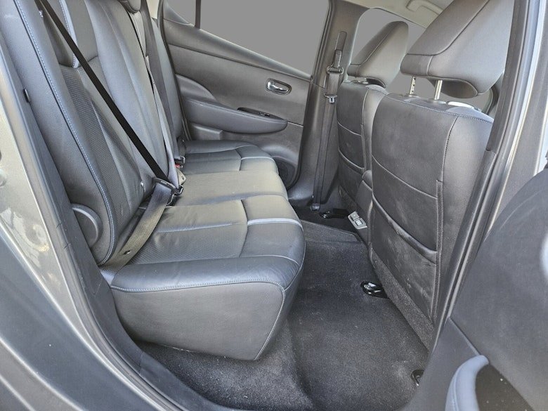 Used Nissan Leaf 2022 for sale - 76999171: Photo 8