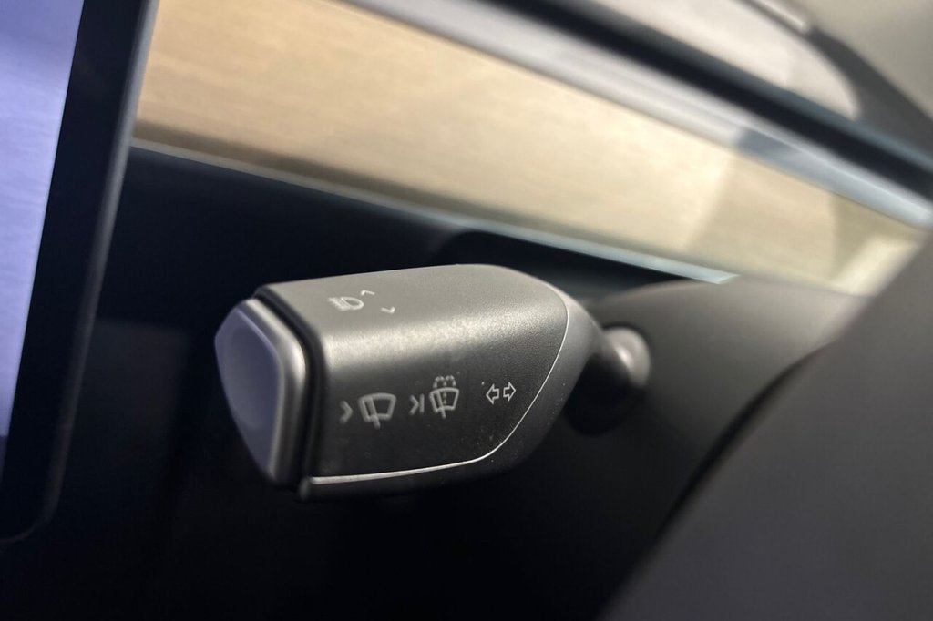 Used Tesla Model Y 2023 for sale - 77188427: Photo 25