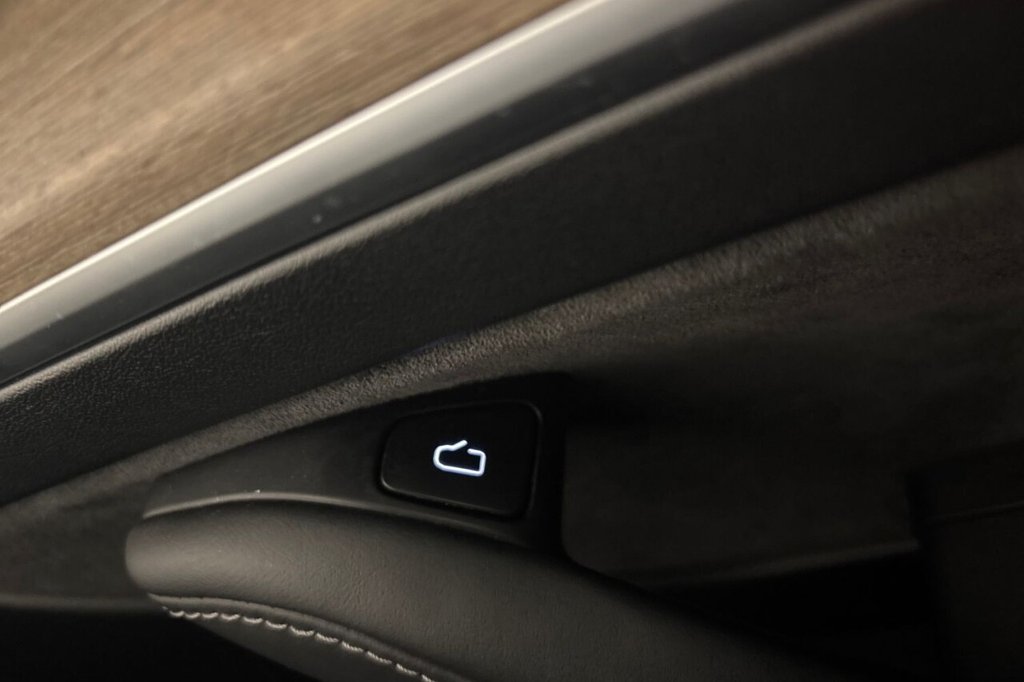 Used Tesla Model Y 2023 for sale - 77188427: Photo 26