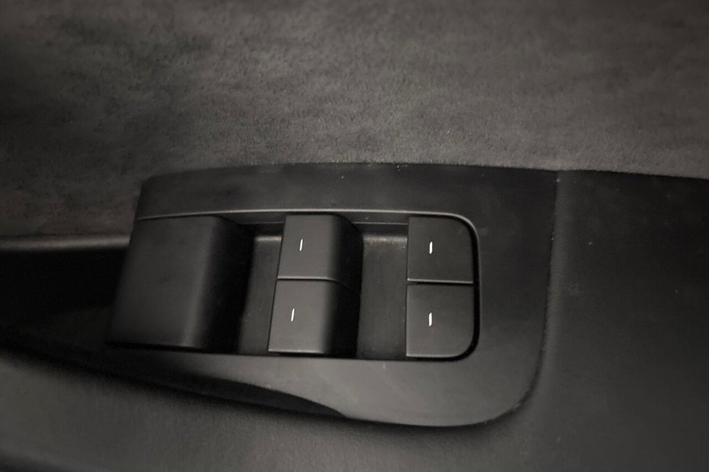 Used Tesla Model Y 2023 for sale - 77188427: Photo 27