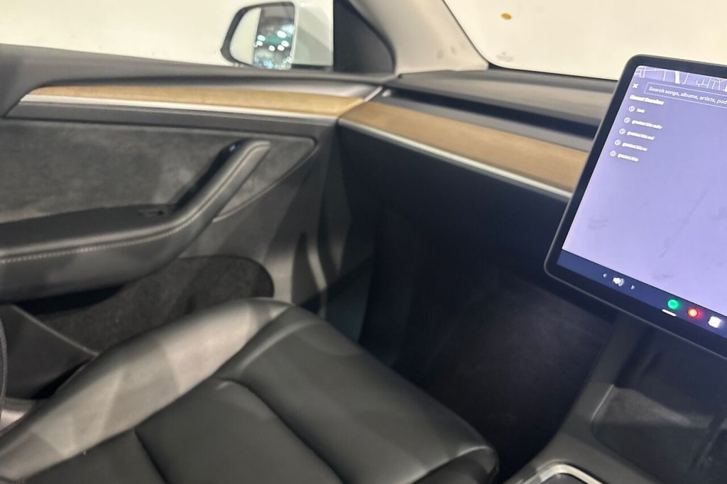 Used Tesla Model Y 2023 for sale - 77188427: Photo 32