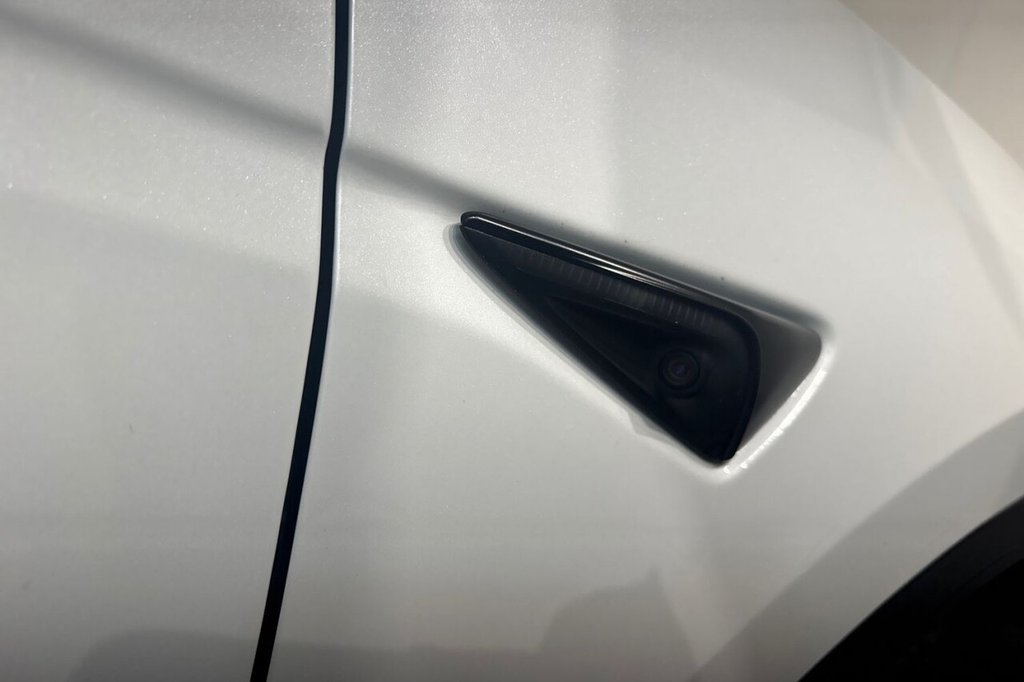 Used Tesla Model Y 2023 for sale - 77188427: Photo 35