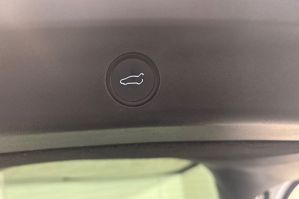 Used Tesla Model Y 2023 for sale - 77188427: Photo 46