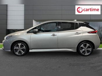 Used Nissan Leaf 2021 for sale - 76430123: Photo
