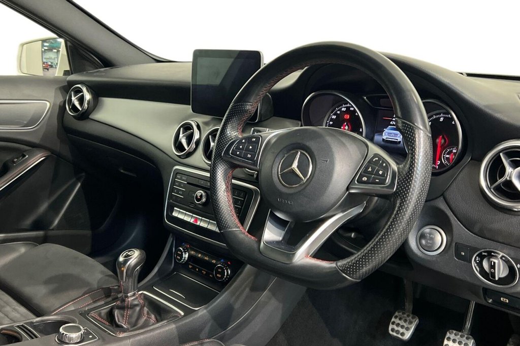 Used Mercedes-Benz GLA 2018 for sale - 76999227: Photo 9