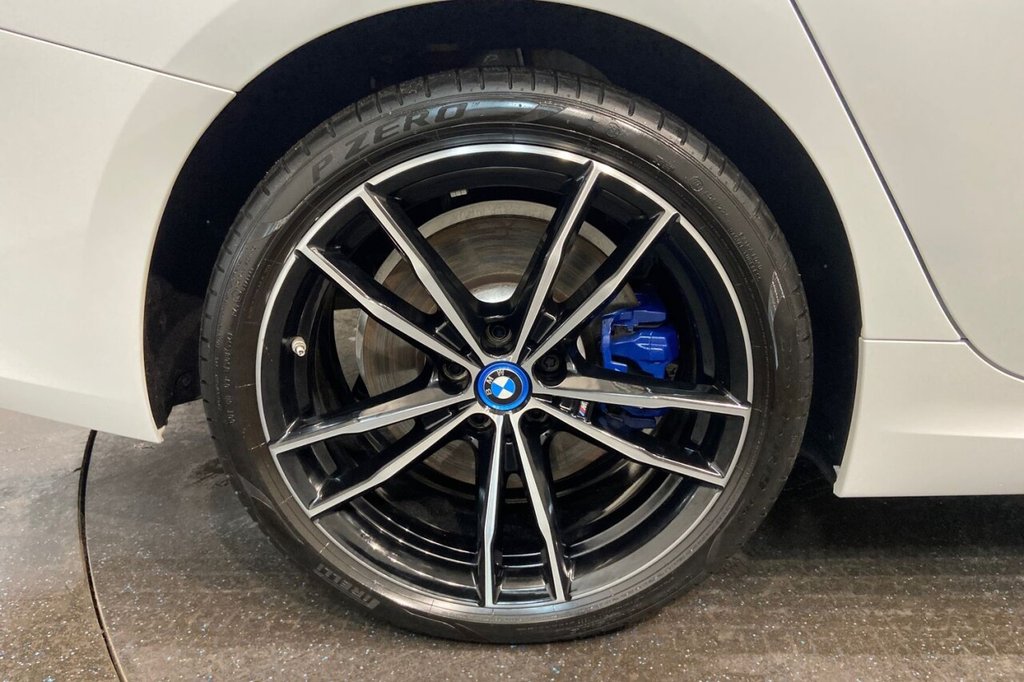 Used BMW 3 Series 2024 for sale - 76389798: Photo 32