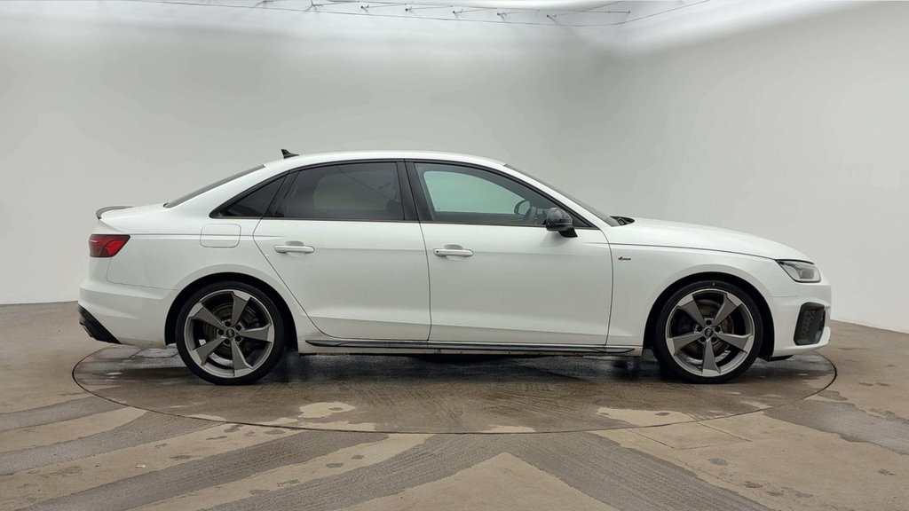 Used Audi A4 2022 for sale - 76927513: Photo 2