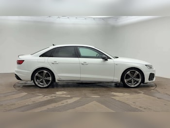 Used Audi A4 2022 for sale - 76927513: Photo