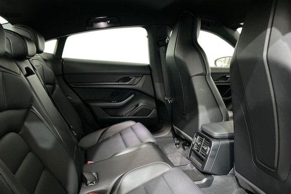 Used Porsche Taycan 2022 for sale - 76132199: Photo 10