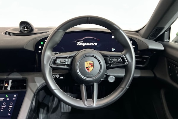 Used Porsche Taycan 2022 for sale - 76132199: Photo 25