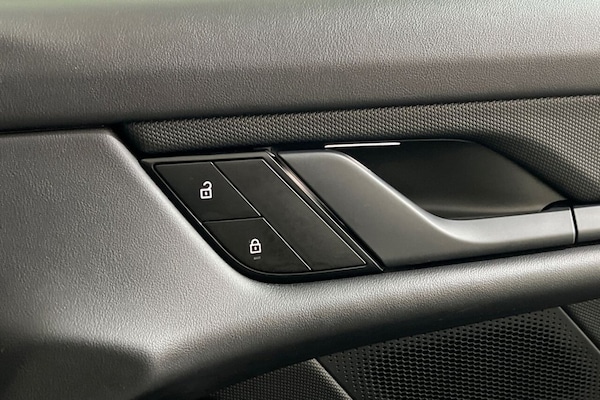 Used Porsche Taycan 2022 for sale - 76132199: Photo 41