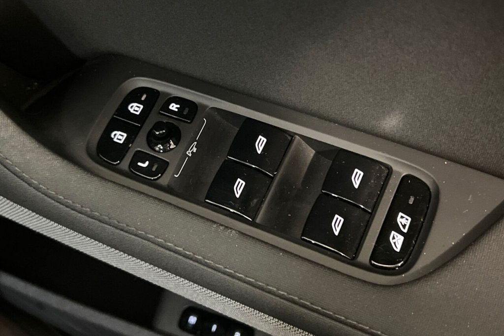 Used Polestar Polestar 2 2023 for sale - 77293176: Photo 37