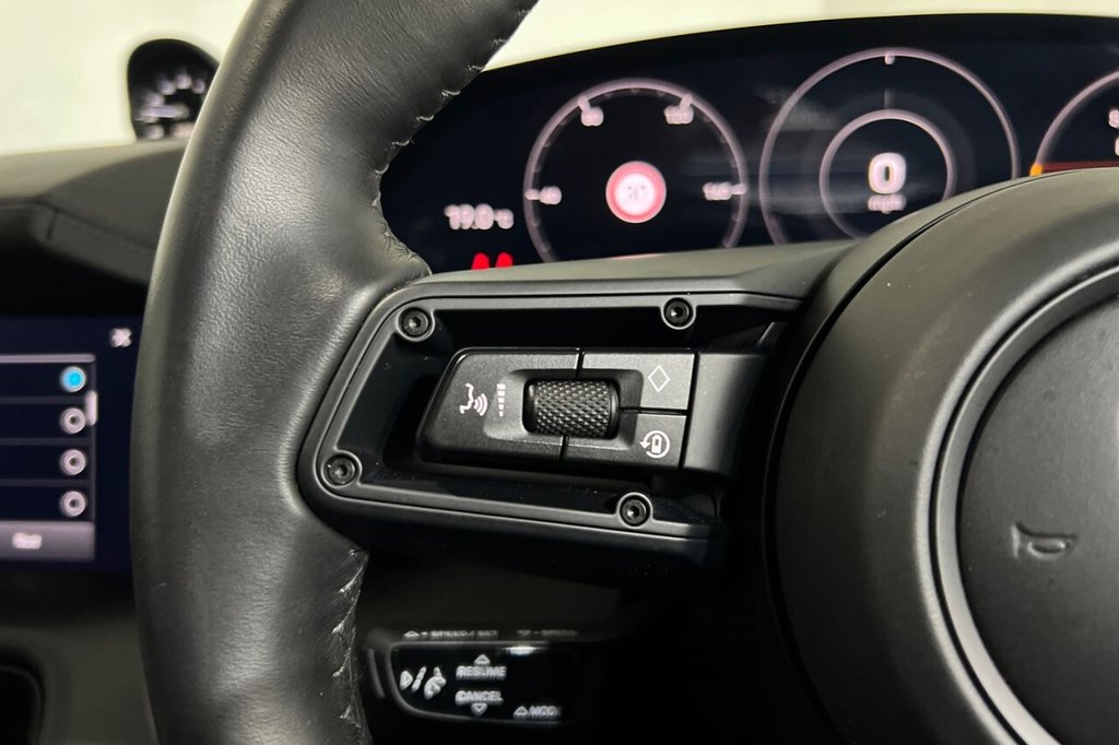 Used Porsche Taycan 2024 for sale - 76731169: Photo 26