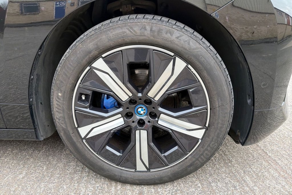 Used BMW iX 2023 for sale - 77952759: Photo 30