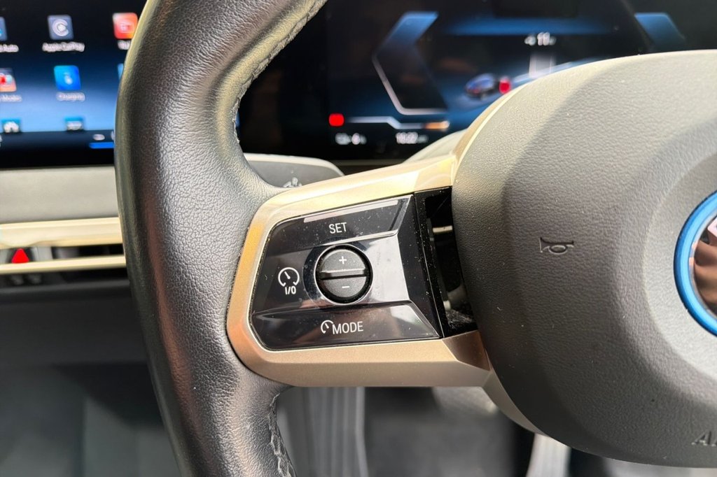 Used BMW iX 2023 for sale - 77952759: Photo 40