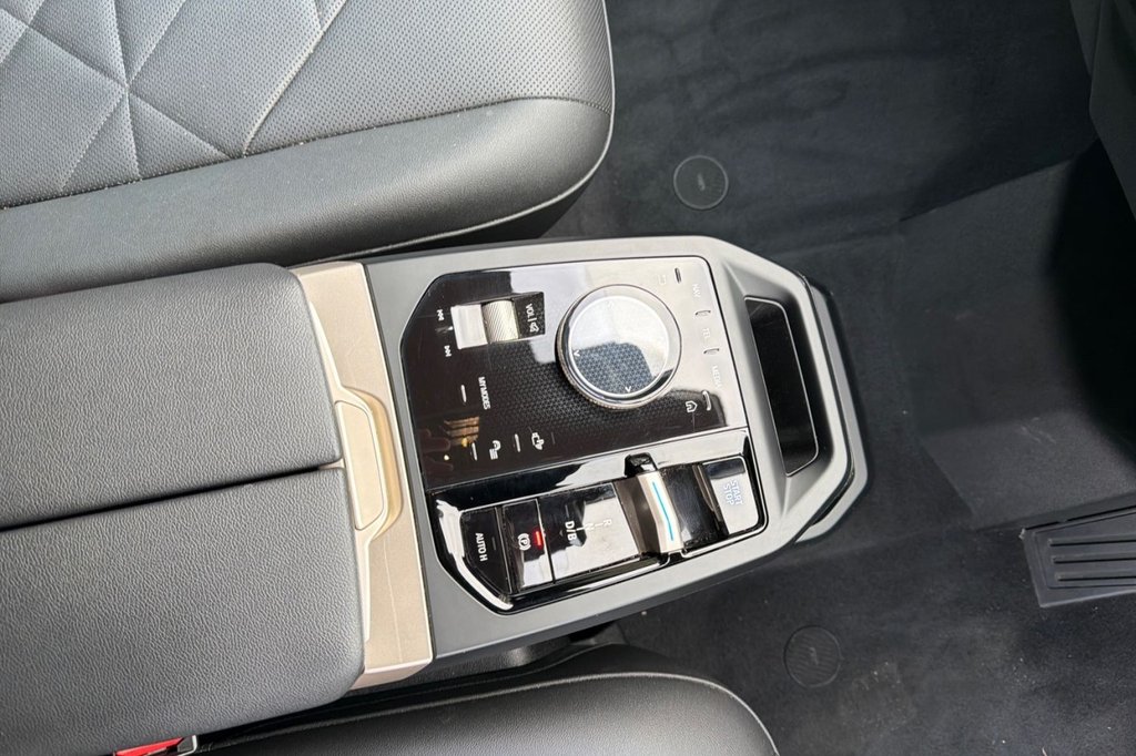 Used BMW iX 2023 for sale - 77952759: Photo 42