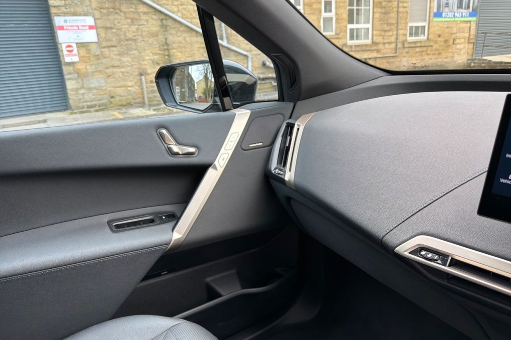 Used BMW iX 2023 for sale - 77952759: Photo 45
