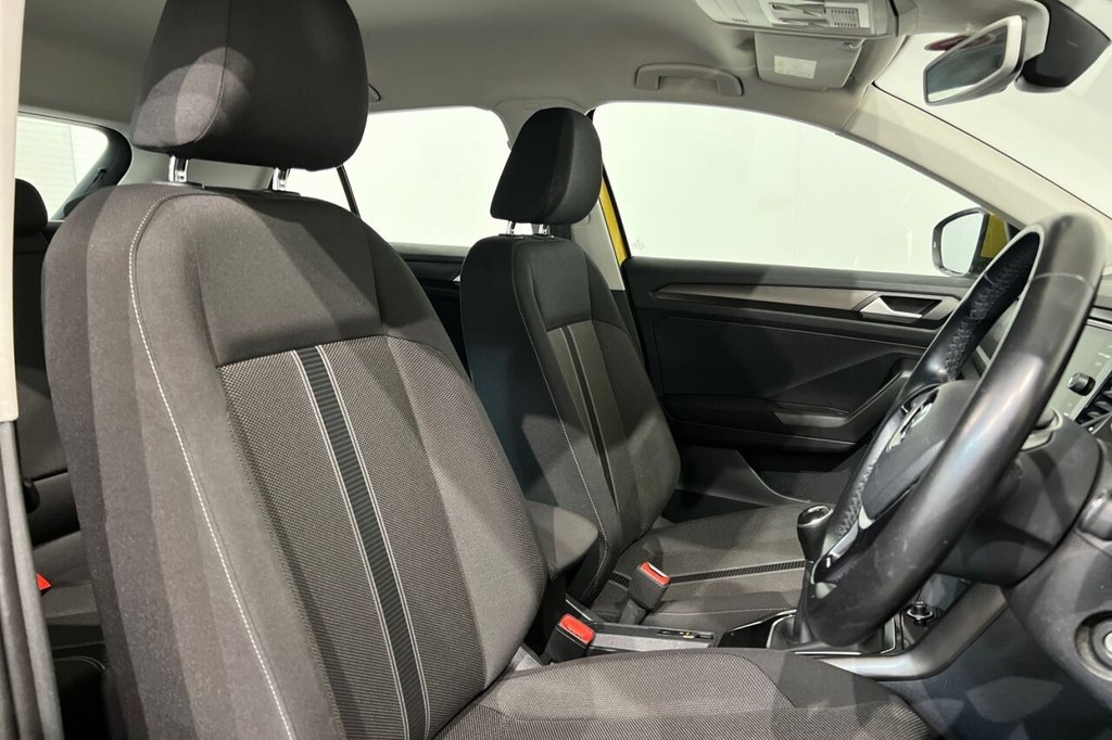 Used Volkswagen T-Roc 2018 for sale - 76635531: Photo 21