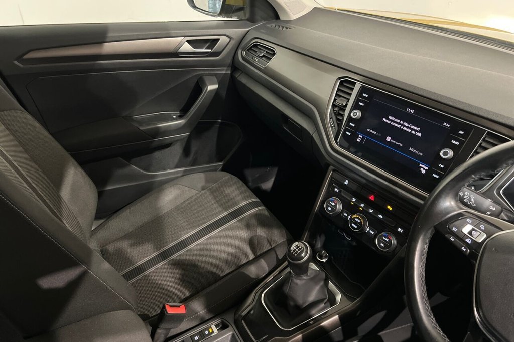 Used Volkswagen T-Roc 2018 for sale - 76635531: Photo 31
