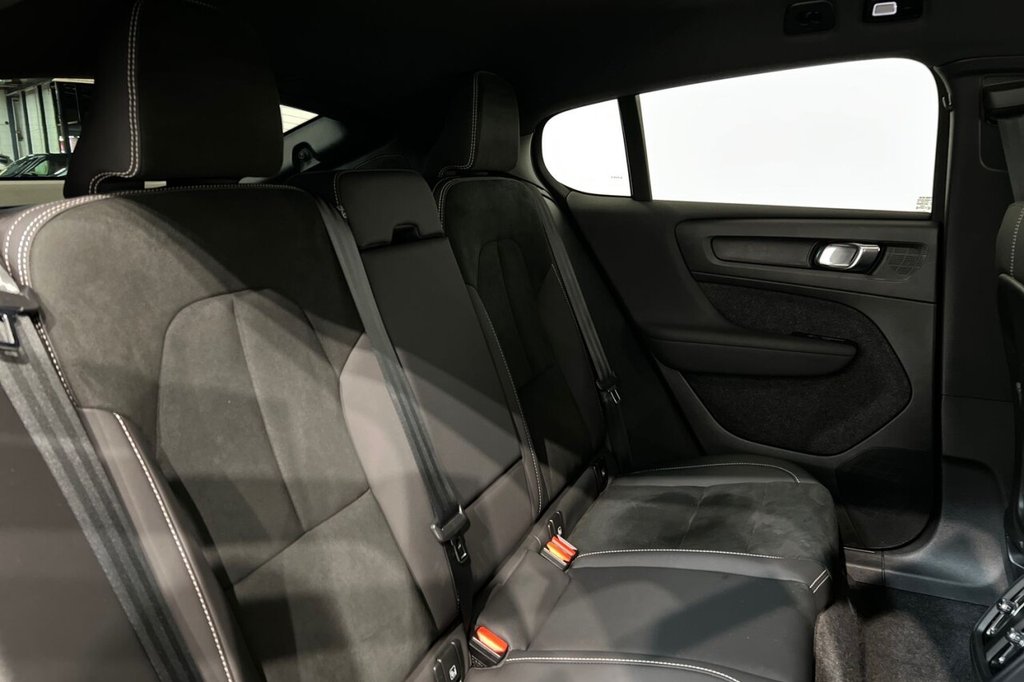 Used Volvo C40 2024 for sale - 77952682: Photo 24