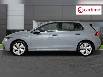 Used Volkswagen Golf 2023 for sale - 76039207: Photo 3