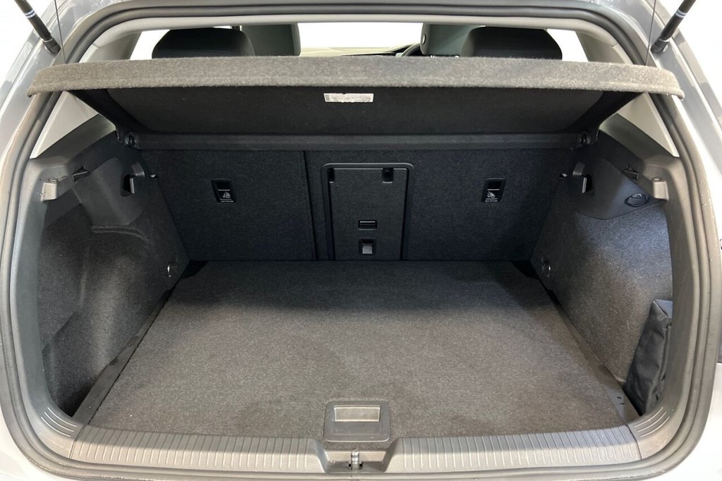 Used Volkswagen Golf 2023 for sale - 76039207: Photo 41