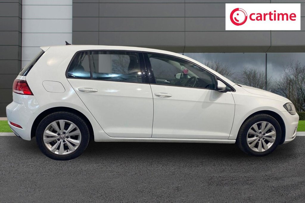 Used Volkswagen Golf 2017 for sale - 78167265: Photo 2